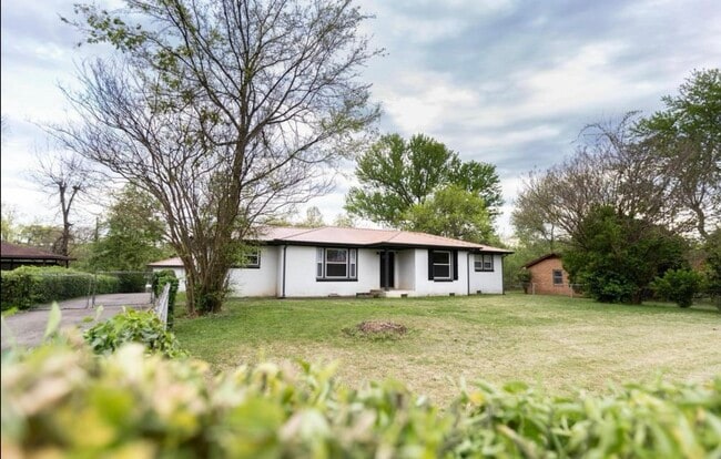 10 Lexington Dr in Clarksville, TN - Building Photo - Building Photo