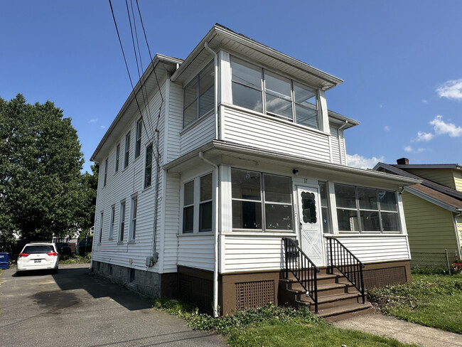 17 Cherry St in Ansonia, CT - Building Photo - Building Photo