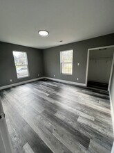 1100 Tunnel Blvd in Chattanooga, TN - Building Photo - Building Photo