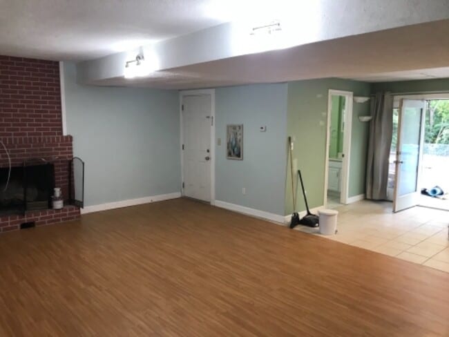 87 Jackson St in New Britain, CT - Building Photo - Building Photo