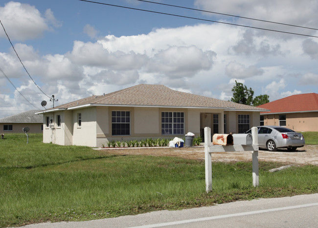 4845 Leonard Blvd S in Lehigh Acres, FL - Building Photo - Building Photo