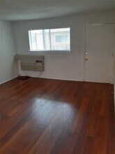 103 Avondale St-Unit -10 in Houston, TX - Building Photo - Building Photo
