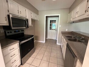 7556 Coral Meadows Dr in Southaven, MS - Building Photo - Building Photo