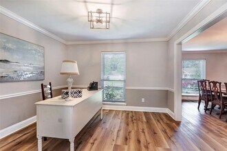 10715 Cedar Creek Dr in Houston, TX - Building Photo - Building Photo