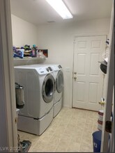 360 S Blagg Rd in Pahrump, NV - Building Photo - Building Photo