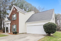 8301 Woodford Bridge Dr in Charlotte, NC - Building Photo - Building Photo