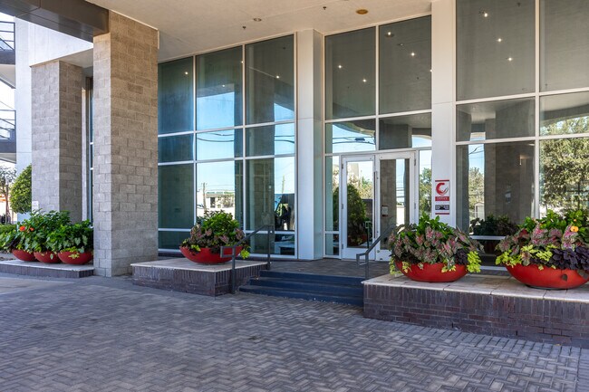 Meridian Medical District in Dallas, TX - Building Photo - Building Photo