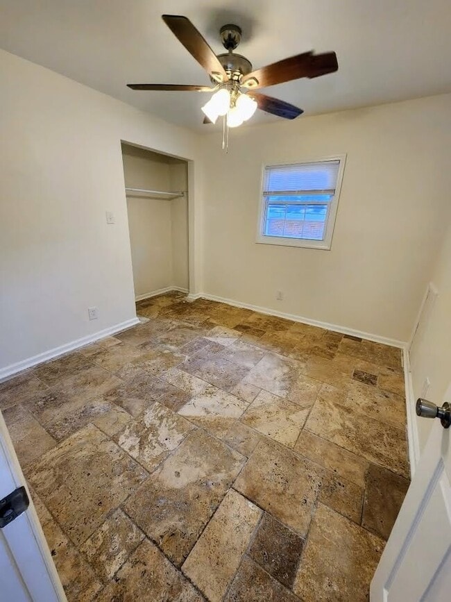 1013 Rosedale Ave, Unit A in Durham, NC - Building Photo - Building Photo