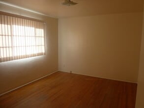 5006 Roma Ave NE in Albuquerque, NM - Building Photo - Building Photo