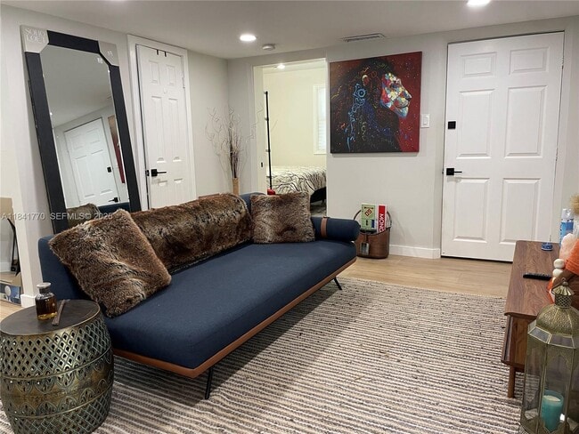 8525 Franjo Rd in Cutler Bay, FL - Building Photo - Building Photo