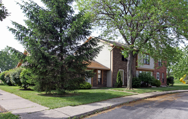 Woodhurst Apartments in Northwood, OH - Foto de edificio - Building Photo