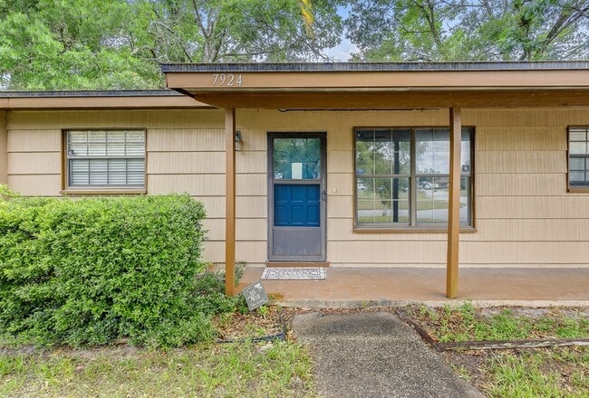 7924 Renoir Dr in Jacksonville, FL - Building Photo - Building Photo