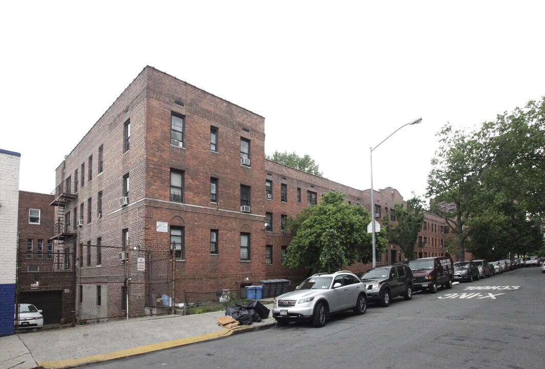 410-430 W 205th St in New York, NY - Foto de edificio