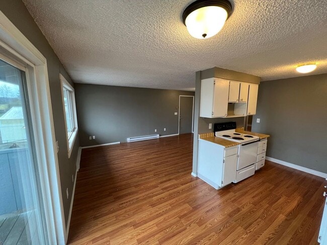 623 SE Russell St in Camas, WA - Building Photo - Building Photo