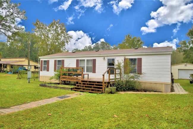 6025 Fussell Rd in Polk City, FL - Building Photo - Building Photo