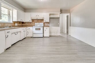 8712 NE 25th St in Spencer, OK - Building Photo - Building Photo