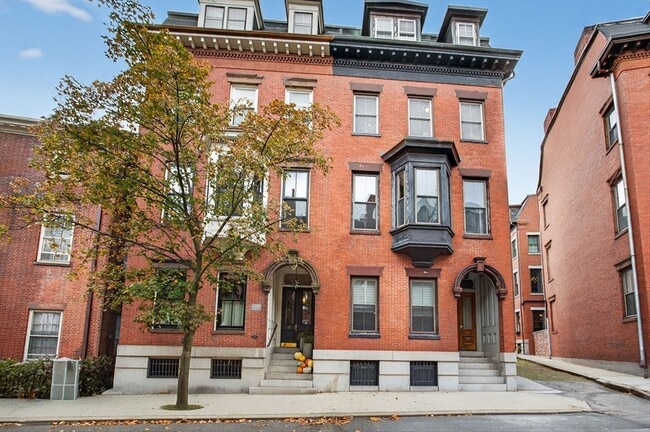 property at 20 Harvard St