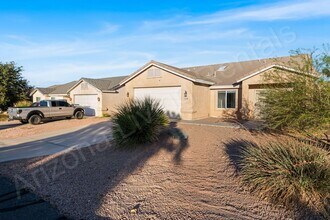 3148 N Rainbow St in Kingman, AZ - Building Photo - Building Photo