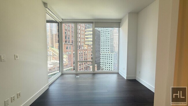 East 44th Street in New York, NY - Building Photo - Building Photo