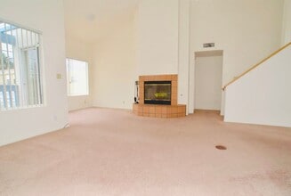 4008 Promontory St in San Diego, CA - Building Photo - Building Photo