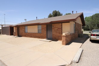 4402-4408 Elkhart Ave in Lubbock, TX - Building Photo - Building Photo