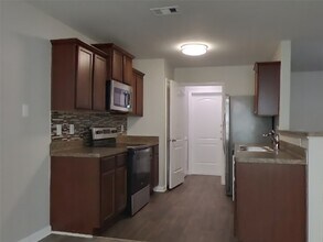 2906 Trawler Pl in Texas City, TX - Building Photo - Building Photo