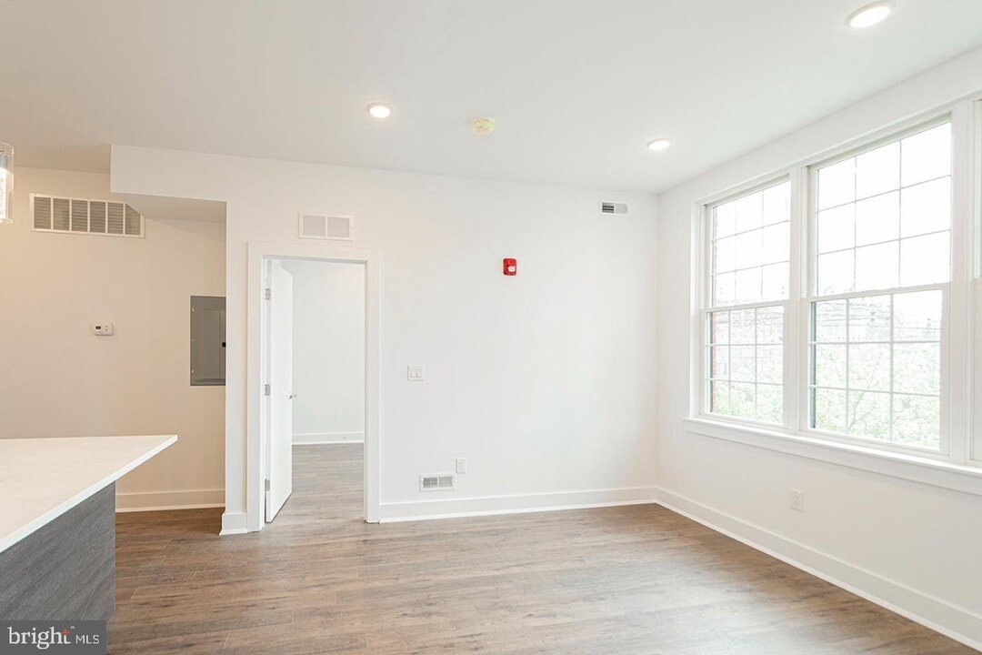 2623 Christian St Photo