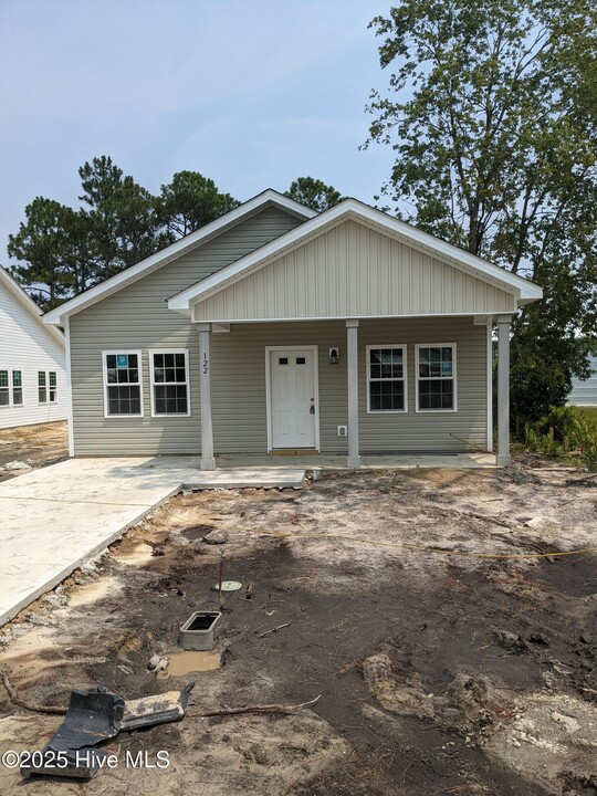 122 Brent Ave in Holly Ridge, NC - Building Photo