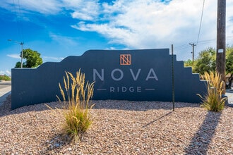 Nova Ridge in Albuquerque, NM - Foto de edificio - Building Photo