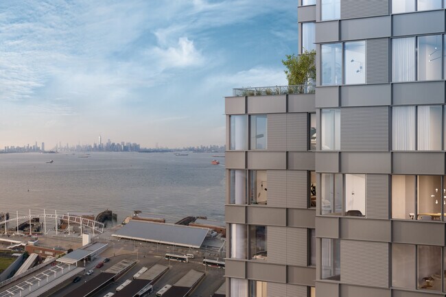 The Residences at Lighthouse Point in Staten Island, NY - Building Photo - Building Photo