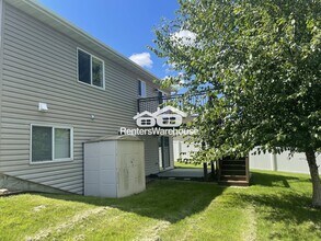 5911 Excalibur Ct NW in Rochester, MN - Building Photo - Building Photo
