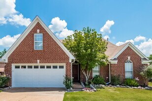 5726 Sparrow Run in Olive Branch, MS - Building Photo