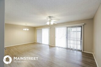 5032 W Gelding Dr in Glendale, AZ - Foto de edificio - Building Photo