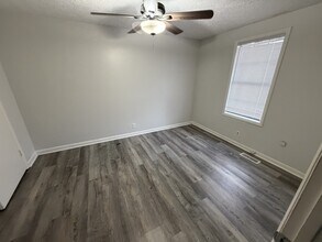 2341 Kimberly Dr in Nashville, TN - Building Photo - Building Photo