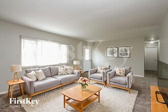 3880 W Smith Valley Rd in Greenwood, IN - Building Photo - Building Photo