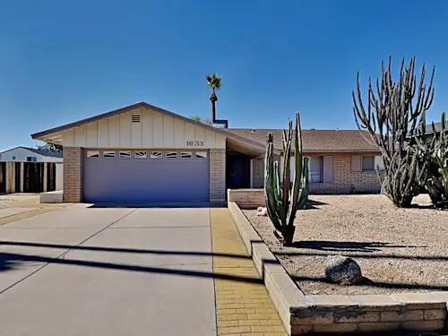 property at 1633 E Fremont Dr