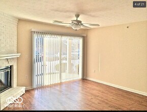 239 Legends Creek Way in Indianapolis, IN - Building Photo - Building Photo