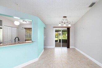 612 SW Stillman Ave in Port St. Lucie, FL - Building Photo - Building Photo