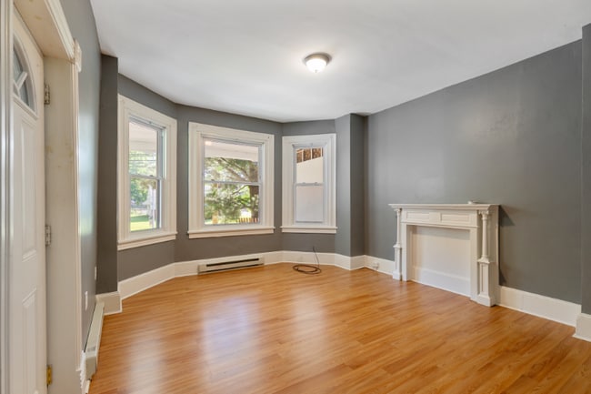 1 Sharon Ave, Unit A in Sharon Hill, PA - Building Photo - Building Photo