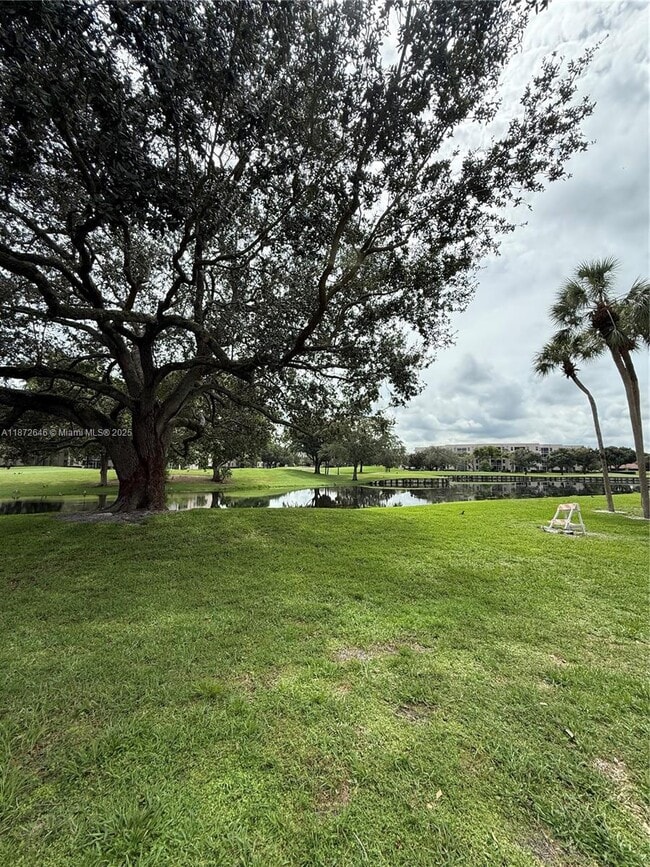 property at 9441 Live Oak Pl