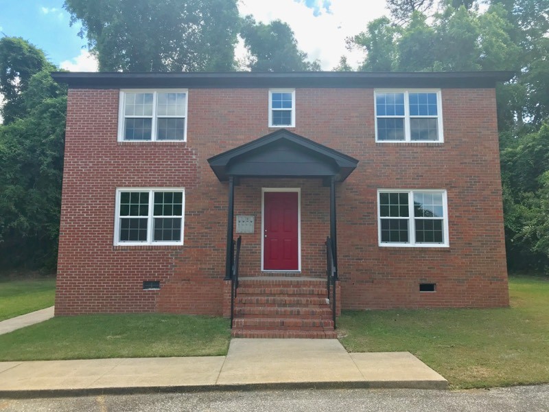 Pilot Avenue in Fayetteville, NC - Foto de edificio