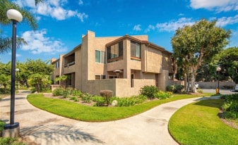 16891 Bluewater Ln in Huntington Beach, CA - Building Photo