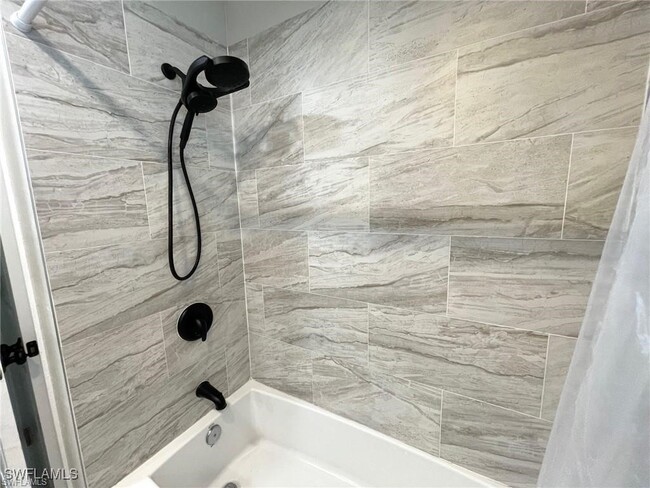 property at 2709 SE 18th Pl