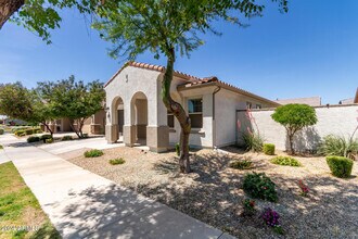 9746 E Tumbleweed Ave in Mesa, AZ - Building Photo - Building Photo
