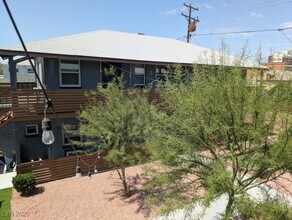 319 N 11th St in Las Vegas, NV - Building Photo - Building Photo