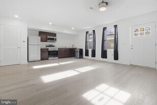 6036 Market St in Philadelphia, PA - Building Photo