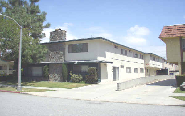 26 N 5th St in Alhambra, CA - Foto de edificio - Building Photo