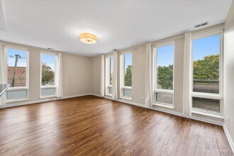 3450 S Halsted St in Chicago, IL - Building Photo - Building Photo