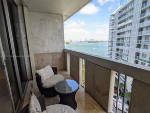 800 West Ave, Unit 938 in Miami Beach, FL - Building Photo - Building Photo