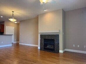 9059 E Panorama Cir in Englewood, CO - Building Photo - Building Photo